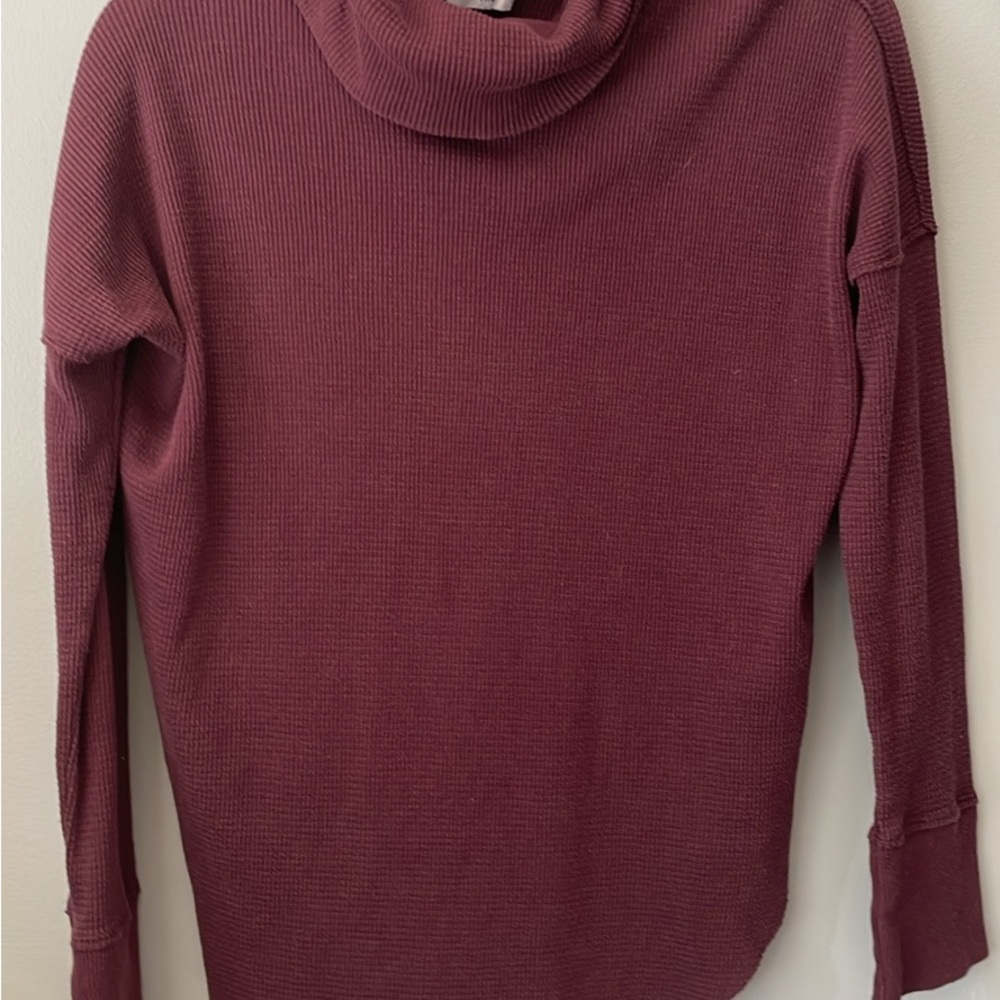 Women's Burgundy Sweater